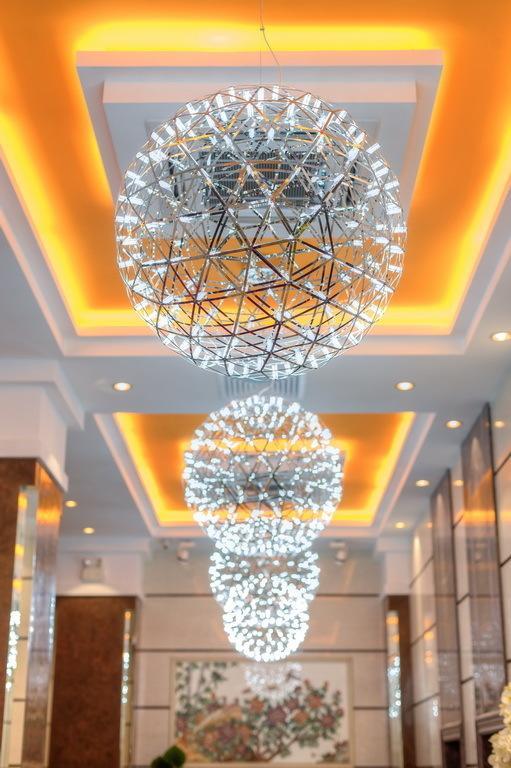 Grand Voyage Hotel Алма Ата Екстериор снимка